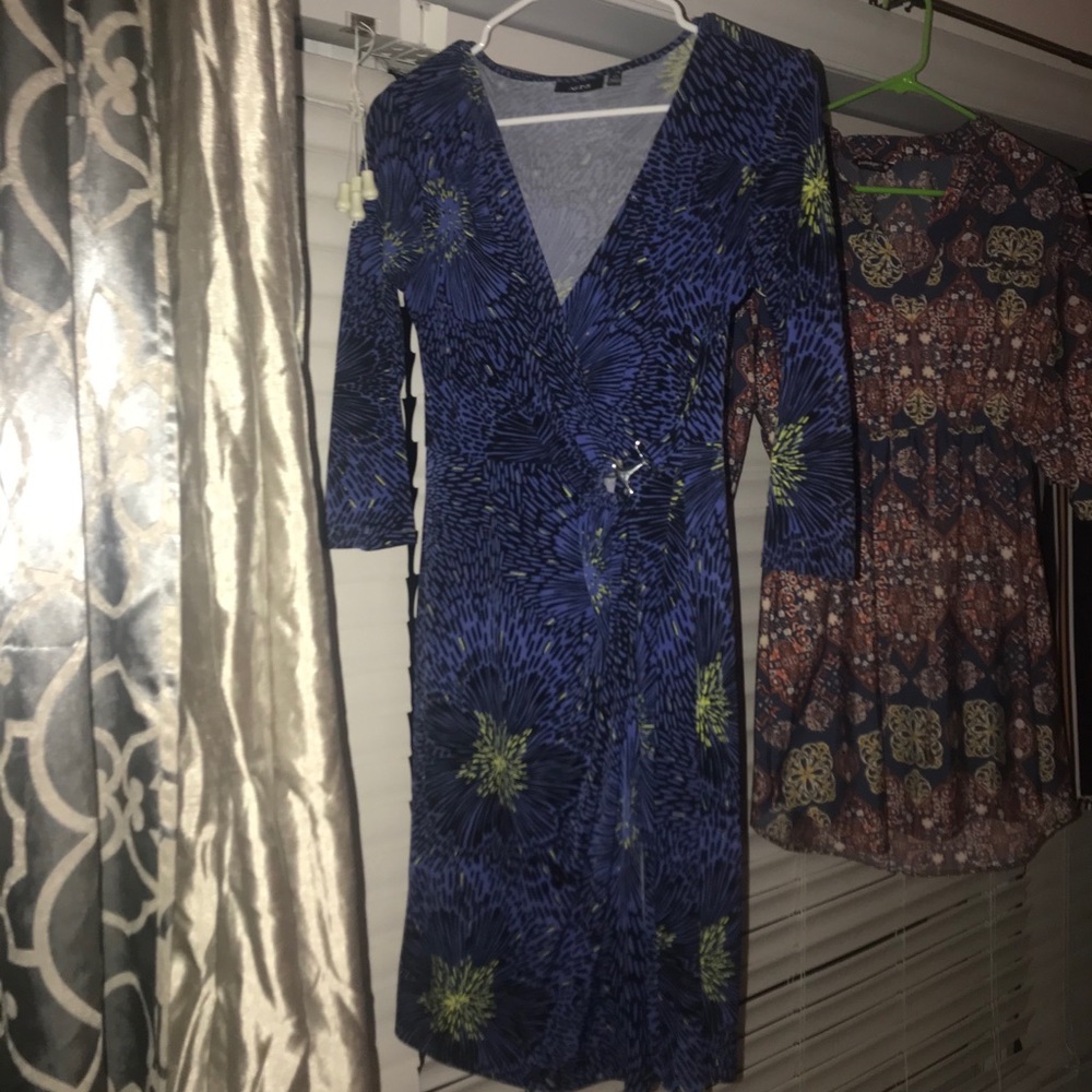Floral burst stretchy dress
